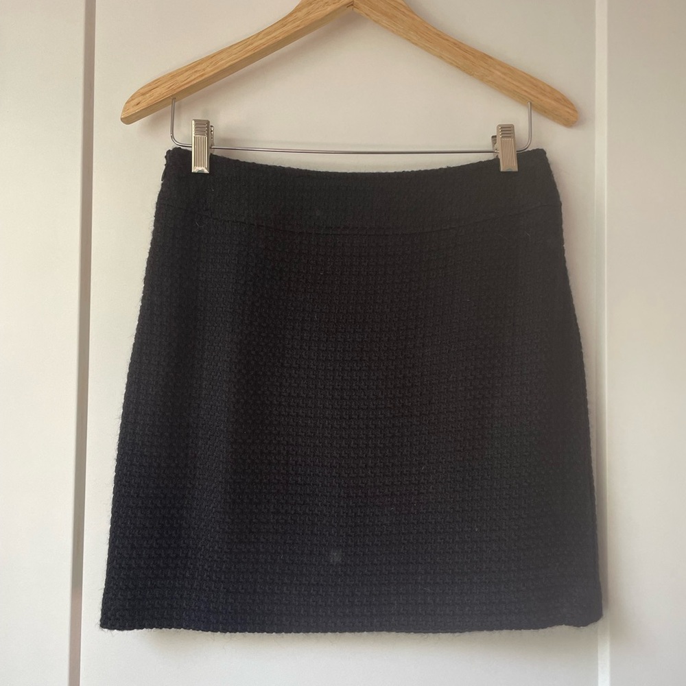 Like New RAFAELLA Black Wool Skirt 4 Petite